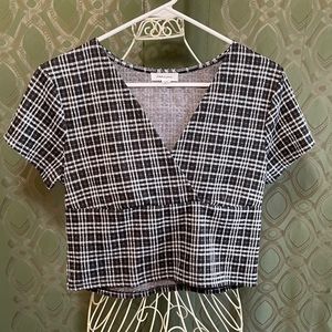 short Sleeve, Cropped Top Black/White Plaid